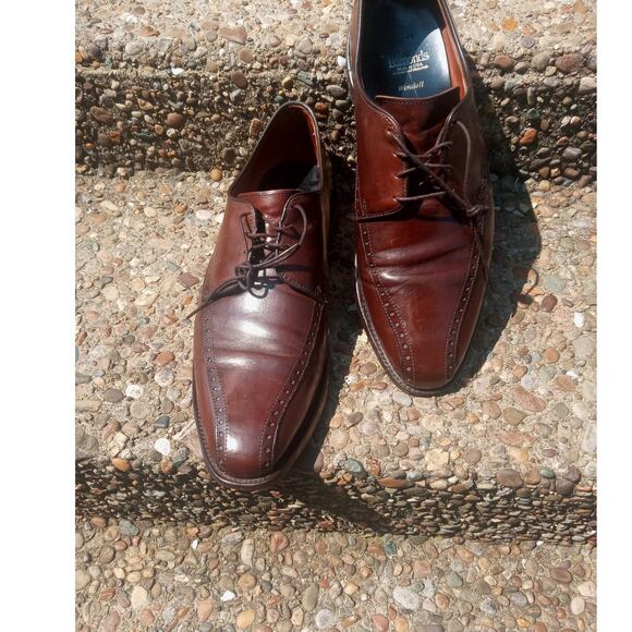 Allen Edmond Brown Bicycle Toe Oxfords -Size 11.5 B / Style # 10434 - Picture 1 of 10